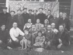 С.Аманжолов емделушілермен бірге 1956 жыл